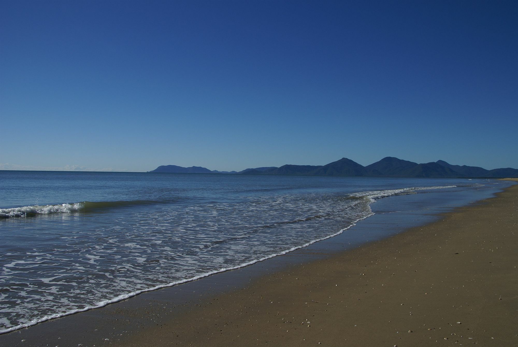 The York Beachfront Holiday Apartments Yorkeys Knob Exteriör bild